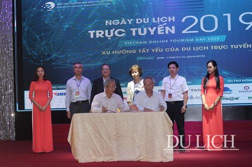 Hiệp hội Du lịch Việt Nam và Hiệp hội Thương mại điện tử Việt Nam ký kết hợp tác đào tạo nguồn nhân lực du lịch trực tuyến